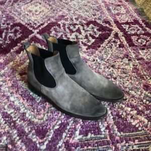 O’Keeffe Men’s Distressed Grey Suede Boots